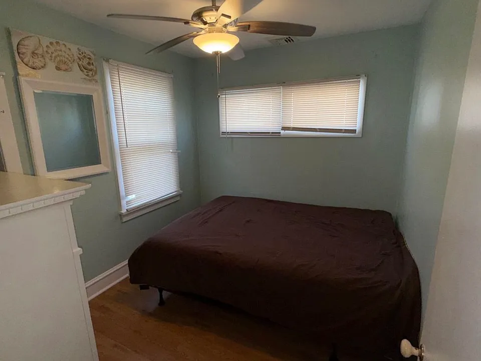 216 E 5th Ave #3