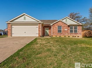 3101 Lance Ln, Denton, TX 76209