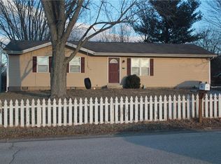285 N Sycamore Dr, Ellettsville, IN 47429