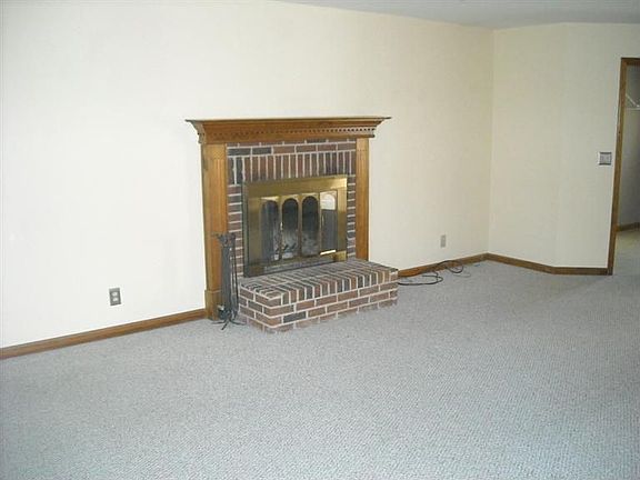 4th image of 3501 Saddlebrook Dr