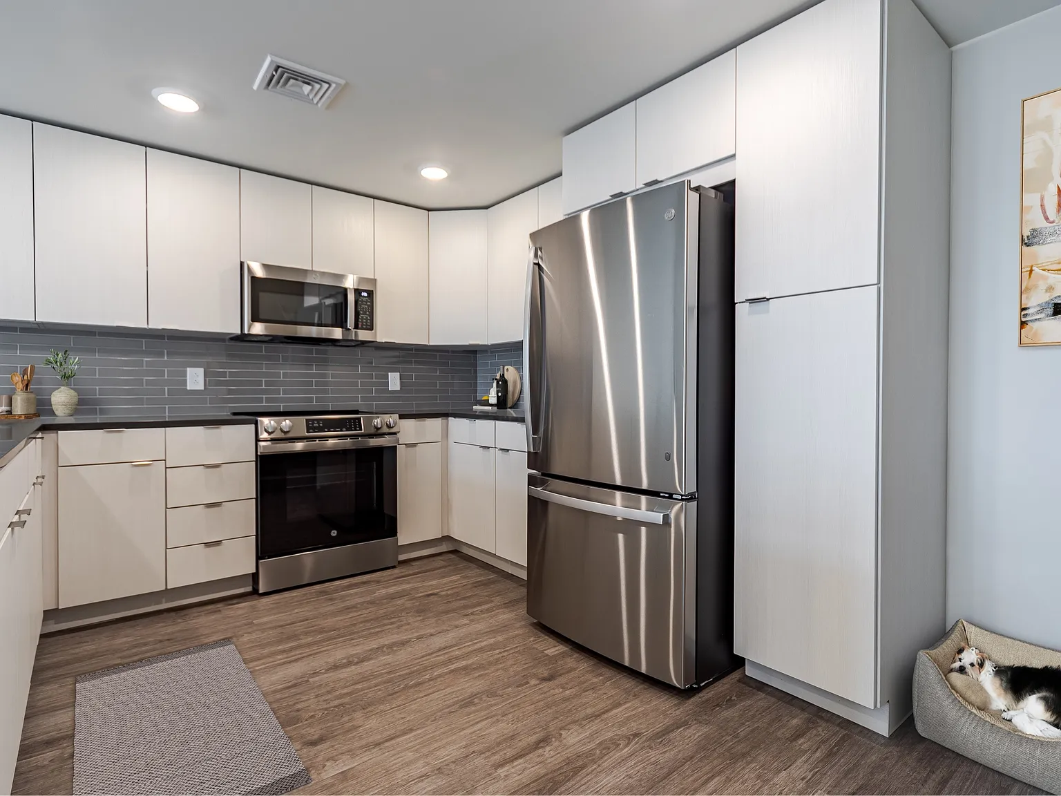 2 bed, 2.5 bath, 1395 sqft, $2,850 — Photo 3