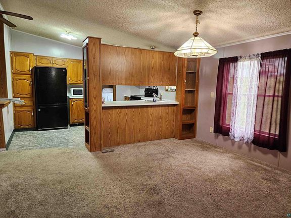 4th image of 3731 Lakeview Dr