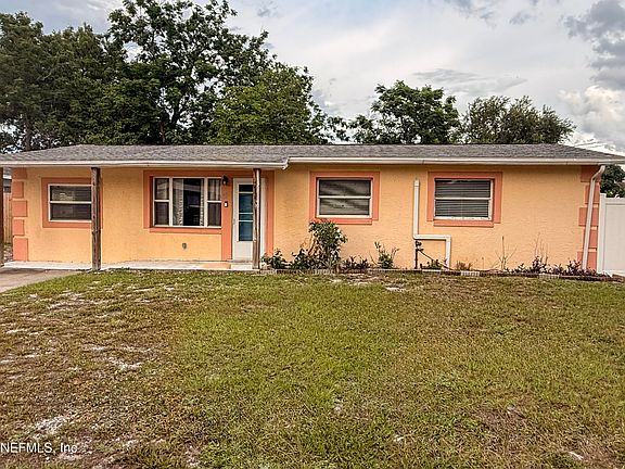2nd image of 880 EMERALD Drive
