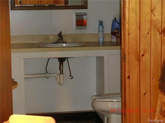 4th image of 25678 E Huron River Dr