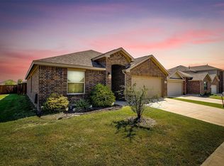 9020 Dameron Dr, Fort Worth, TX 76131