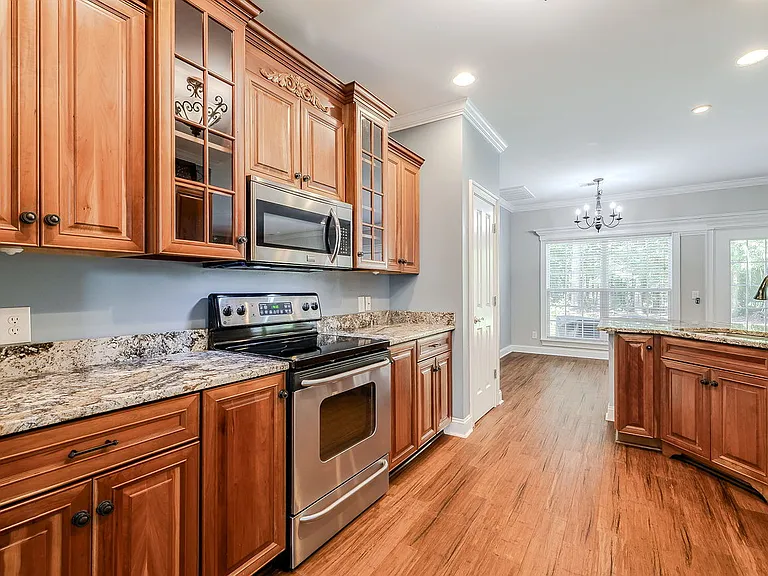 23 Lake Heron Ct W — Photo 8
