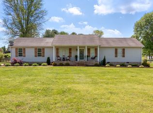 419 Lake Cir, Columbia, TN 38401