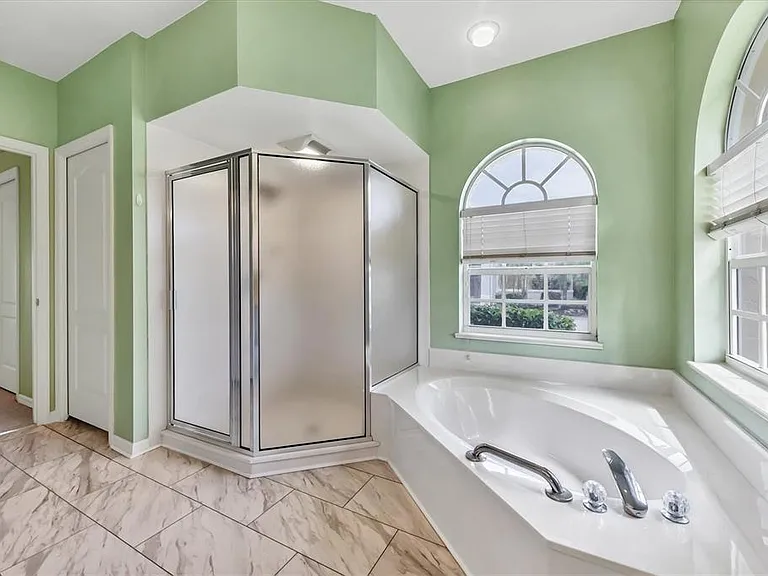 1580 Jasper Ct — Photo 21