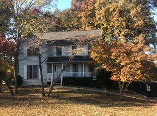 4049 Hampshire Ct, Lilburn, GA 30047