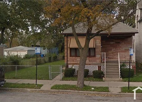 9344 S Lafayette Ave