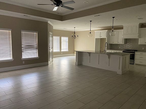 3rd image of 1200 Desert Rose Dr