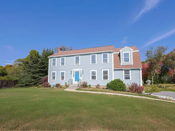 42 Olympic Ln, North Andover, MA 01845