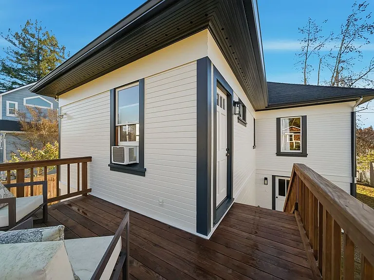 1440 Center St — Photo 24