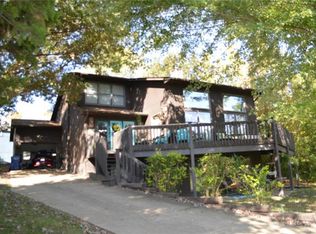 507 Lake Shore Dr, Saint Clair, MO 63077