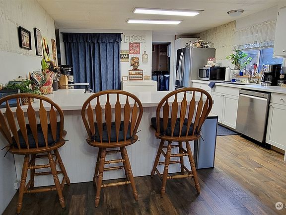 2nd image of 19002 82nd Avenue E