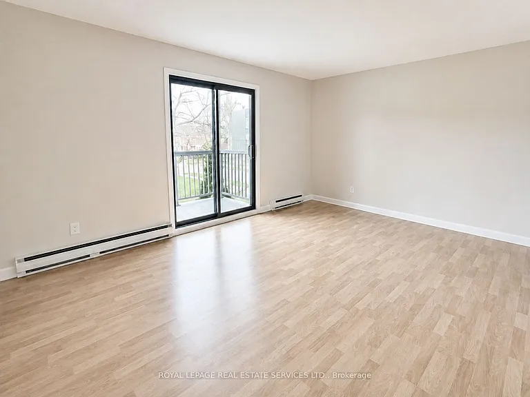 2329 Belyea St #3 — Photo 6