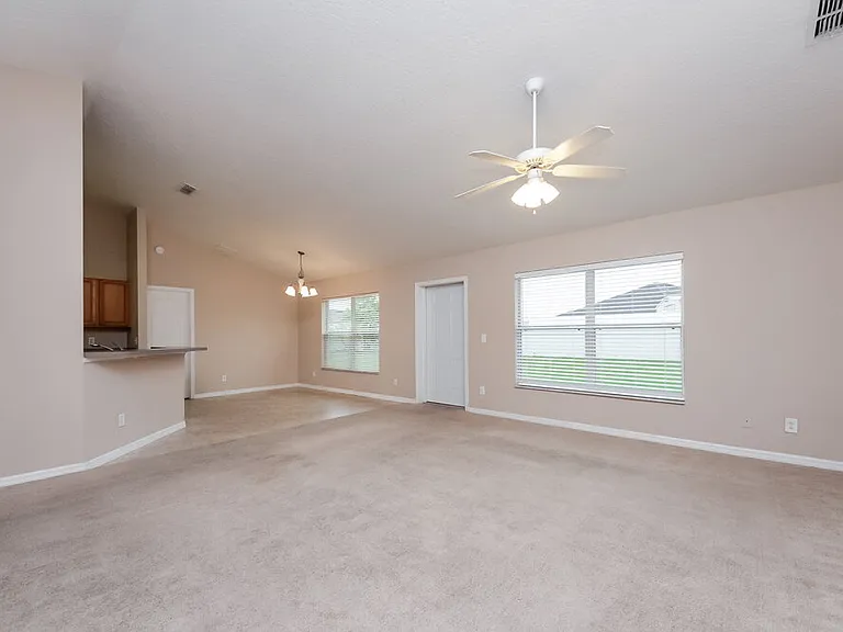 2151 Antler Dr — Photo 4
