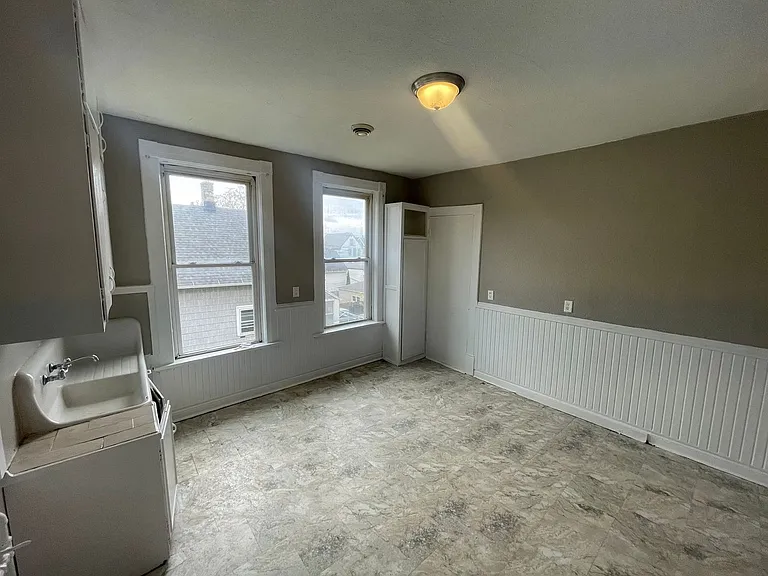 2143-2145 S 15th St. - 5 Unit (Ace Property) — Photo 4