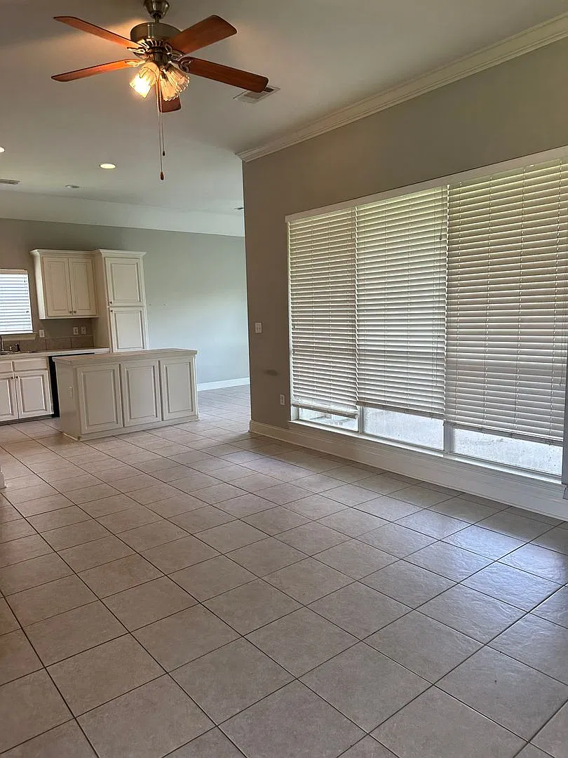 Must see! Available Now! Nicholson Lake Subd. 3/2 with an Office and Lake View — Photo 3