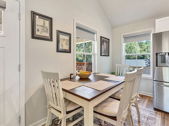 5th image of 209 Crystal Ln