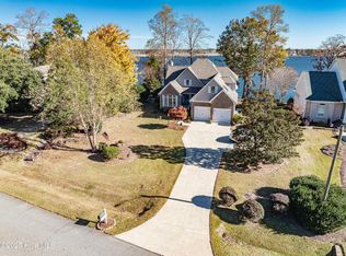 129 Pamlico Ln, Chocowinity, NC 27817