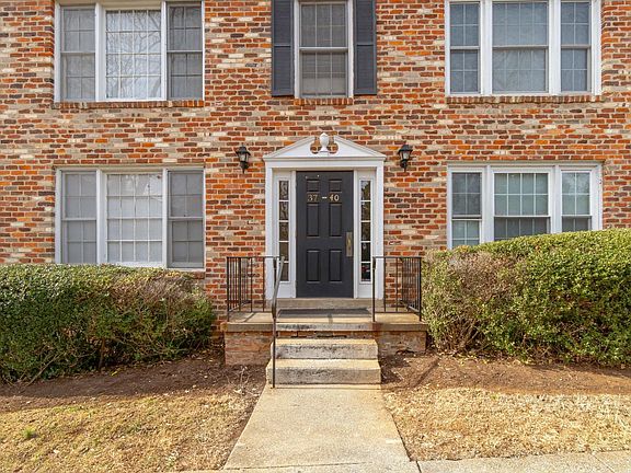 4th image of 2527 Hydraulic Rd APT 38