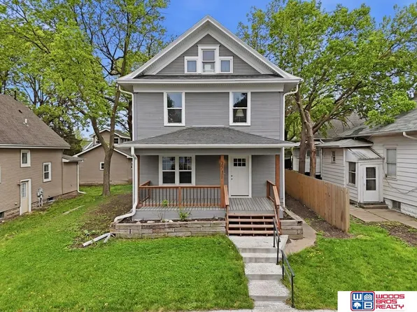 2711 Sumner St, Lincoln, NE 68502