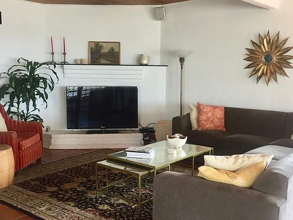 Living Room w/Fireplace