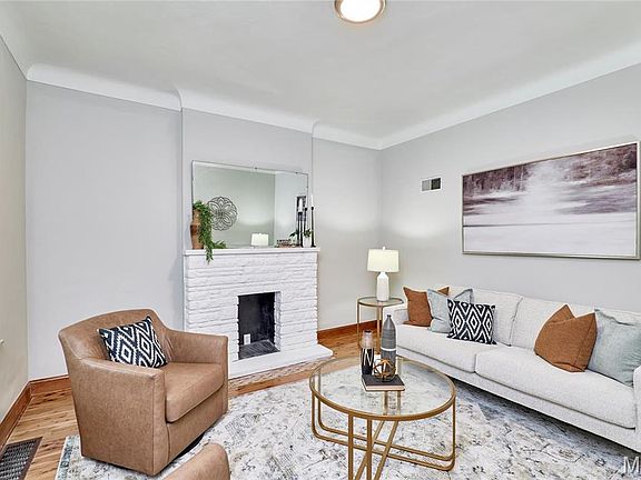 4th image of 5449 Odell St