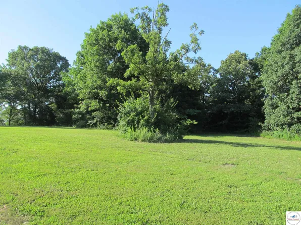 2-14 Sixteen Jones Dr, Warsaw, MO 65355