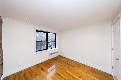 535 Hudson St #3E — Photo 11