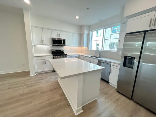 11753 Florence Ave #4, Santa Fe Springs, CA 90670