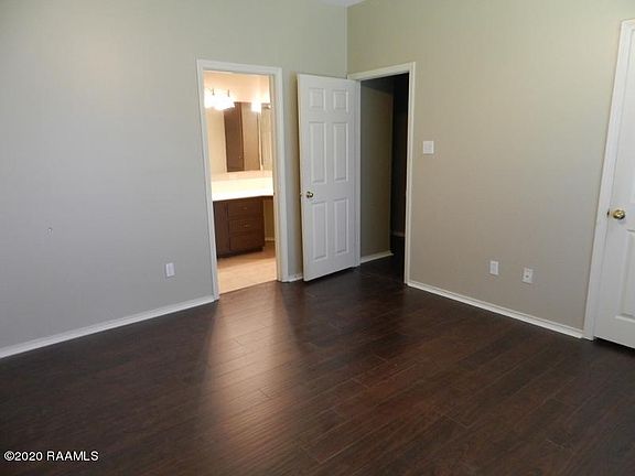 4th image of 124 W Avondale Dr