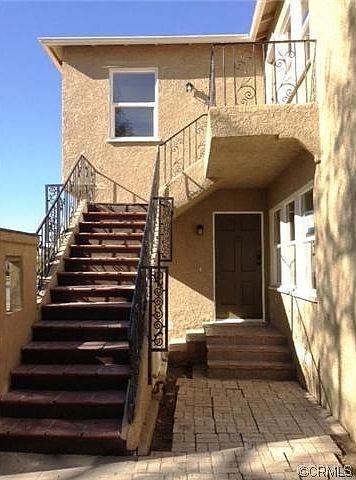 Stairs to front entrance