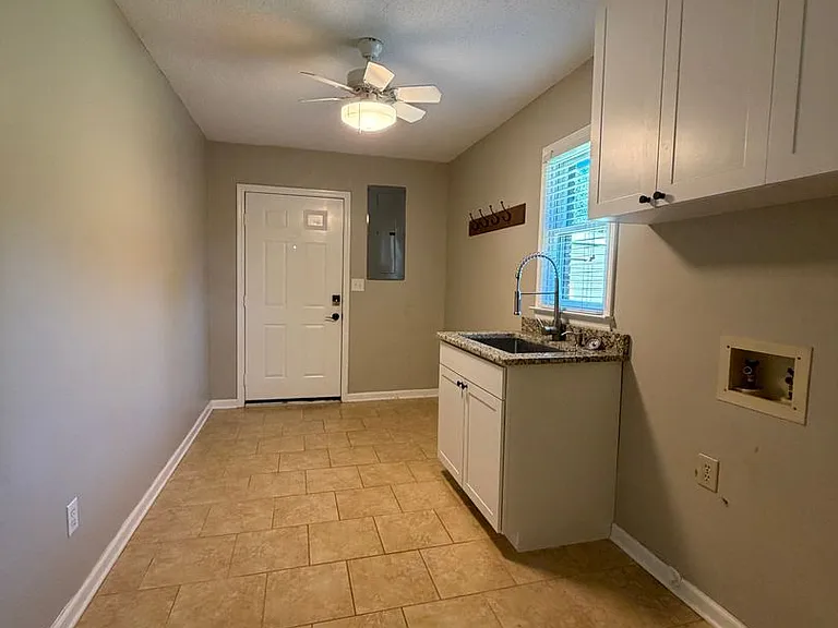 125 Camp Ground Rd — Photo 14