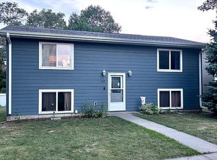 617 S Kimball St, Mitchell, SD 57301