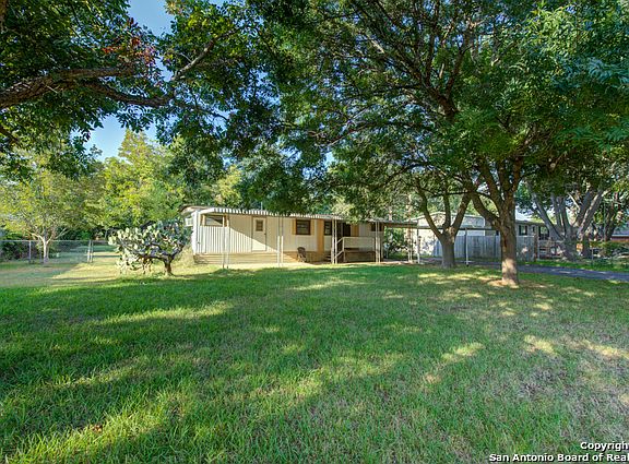4th image of 15217 Mesquite Trl