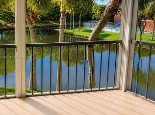 309 Lakeview Dr APT 204, Fort Lauderdale, FL 33326