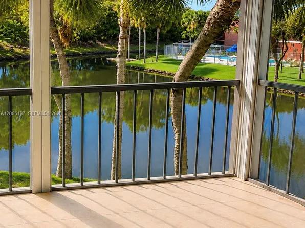 309 Lakeview Dr APT 204, Fort Lauderdale, FL 33326