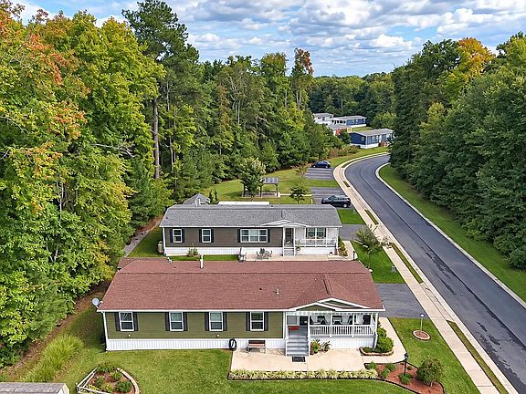 3rd image of 174 Indigo Cir