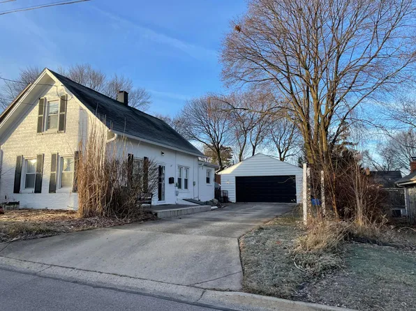 315 S 13th Ave, St Charles, IL 60174