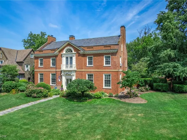 13410 Lake Ave, Lakewood, OH 44107