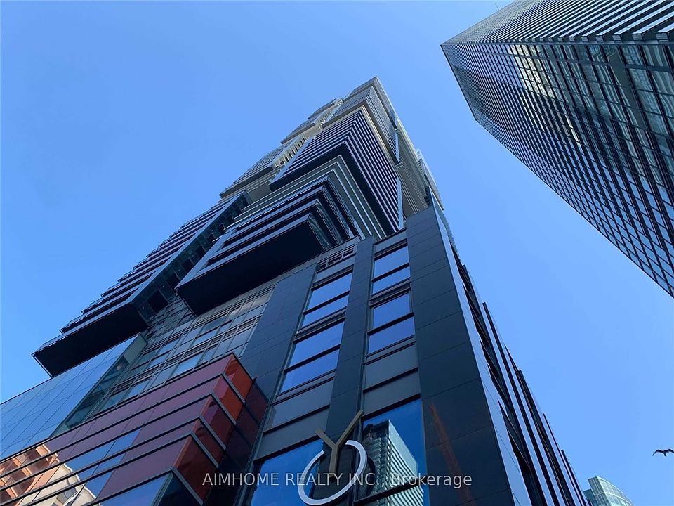 1st image of 7 Grenville St #3503