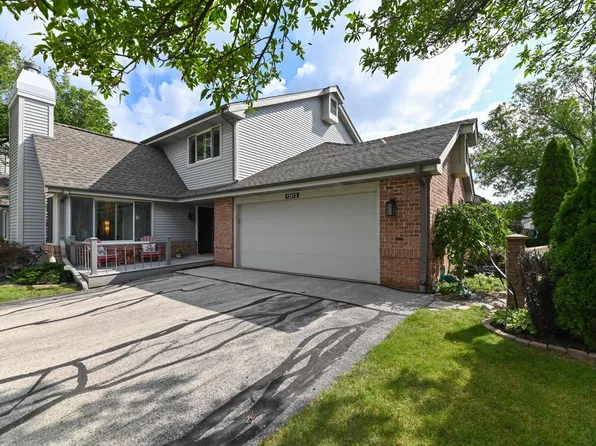 13572 West Fountain COURT, New Berlin, WI 53151