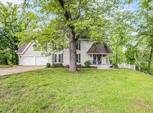3 Oak Bluff Dr, Lake Saint Louis, MO 63367