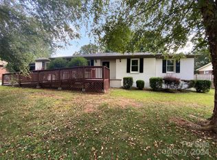 318 Windy Rush Rd, Kannapolis, NC 28081