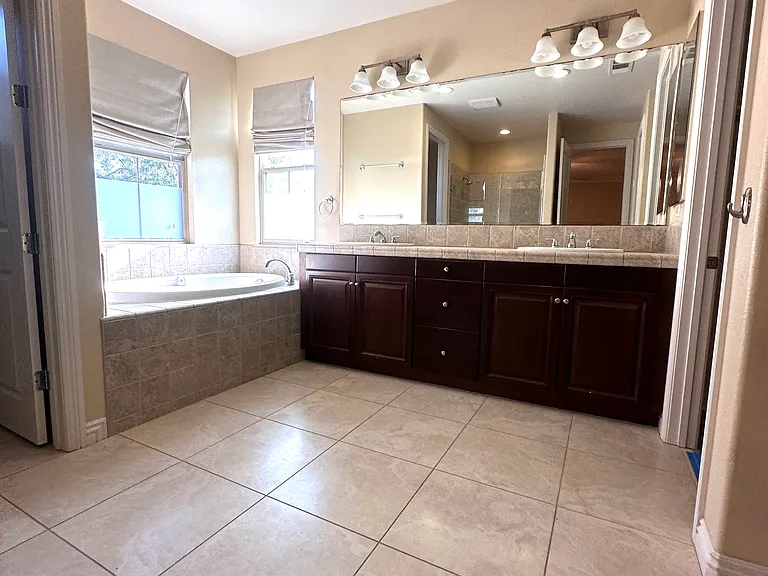 6283 Silver Bush Creek St — Photo 12