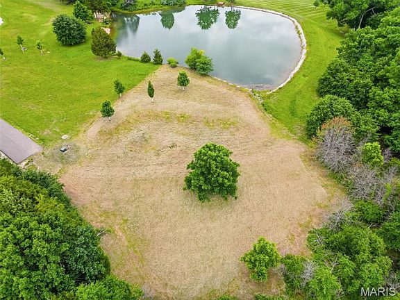 2nd image of 2693 Klor Ln