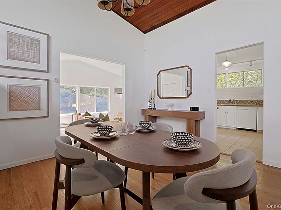 4th image of 107 Larchdale Avenue