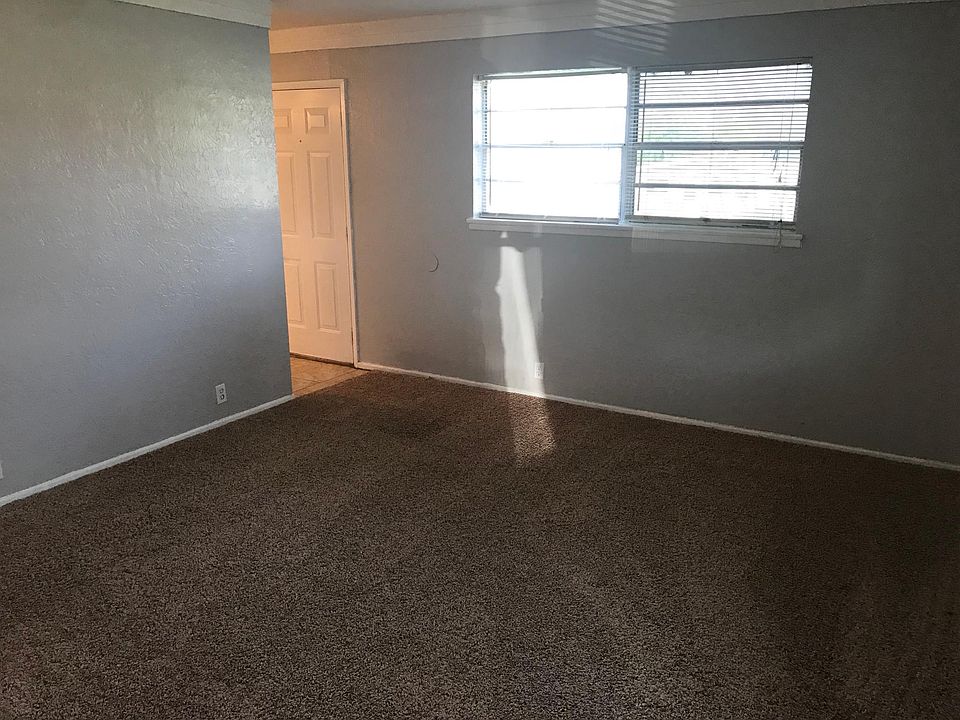 1st image of 1628 Parkdale Dr
